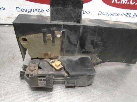 Foto 3ª: Cerradura Puerta Delantera Izquierda Renault Megane 1.4E RL HATCHBACK BERLINA 75CV 55KW I BERLINA HATCHBACK BA0) [E7J] (1996)