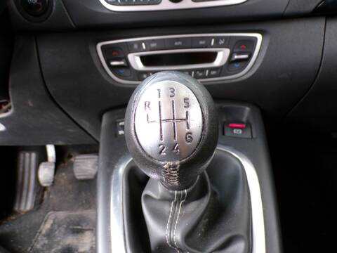 Foto 2ª: Caja Cambios Renault Scenic K9K8 (2011)