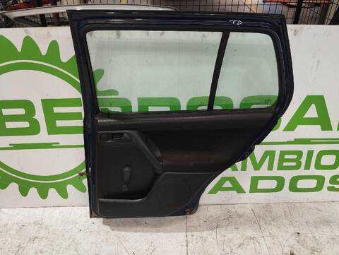 Foto 3ª: Puerta Trasera Derecha Volkswagen Golf 1.9 DIESEL BERLINA 64CV [AEY] (1991)