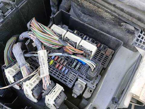 Foto 2ª: Caja Reles Fusibles Citroen C4 BUSINESS 92CV 68KW [9H06] (2012)