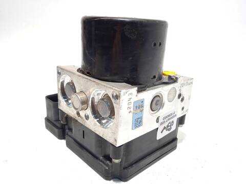 Foto 2ª: Abs Bmw Serie 1 118 2.0 D F20) 150CV [N47D20C] (2011)