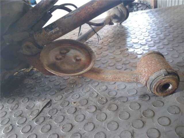 Foto 3ª: Mangueta Delantera Derecha Mercedes 300 D (123.130) SEDAN [OM 617.912]