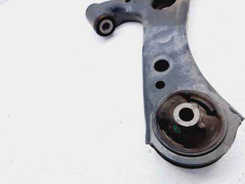 Foto 4ª: Brazo Suspension Delantero Derecho Toyota Corolla 1.8 98CV 72KW [2ZRFXE] (2022)