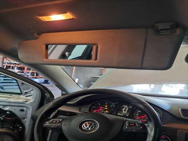 Parasol Izquierdo Volkswagen Passat 2.0 TDI 140CV 103KW
