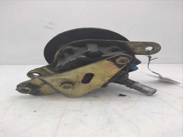 Bomba de Direccion Nissan Trade 3.0 TDIC