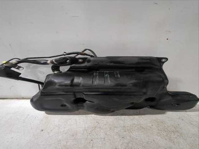 Foto 2ª: Deposito de Combustible Toyota Auris 1.6 ZRE151_) 124CV [1ZR-FE] (2006)