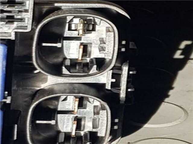 Foto 2ª: Caja Reles Fusibles Renault Megane 1.5 AUTHENTIQUE [1.5 LTR. - 63 KW DCI DIESEL CAT] III BERLINA 5P (2008-_)