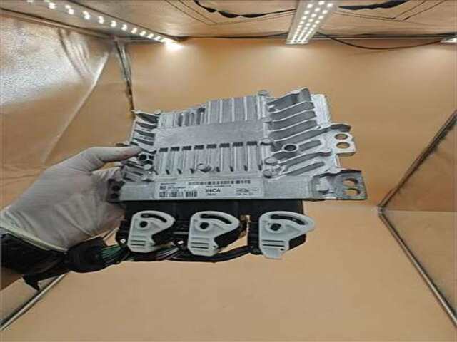 Foto 3ª: Centralita Motor ECU Ford Kuga 2.0 TREND [2.0 LTR. - 100 KW TDCI CAT]