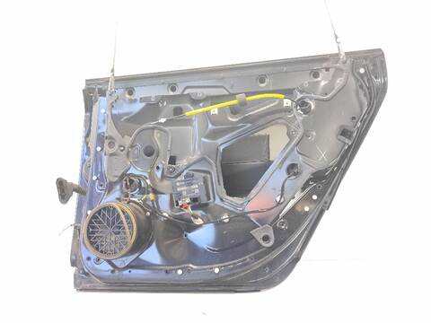 Foto 3ª: Puerta Trasera Derecha Audi A6 3.0 TDI QUATTRO [CDYC] (2006)