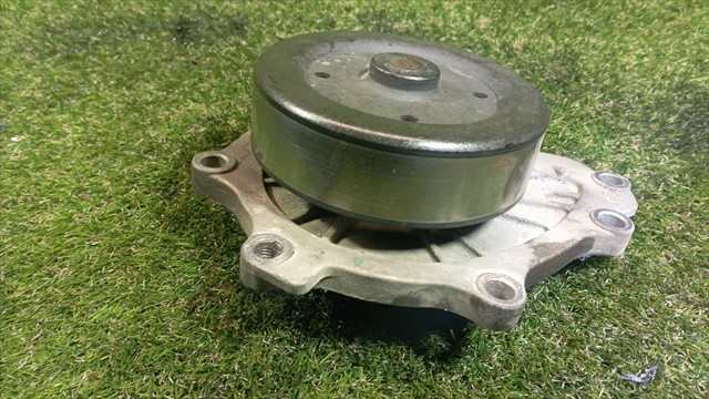 Bomba de Agua Toyota Rav4 2.2 D EURO 4