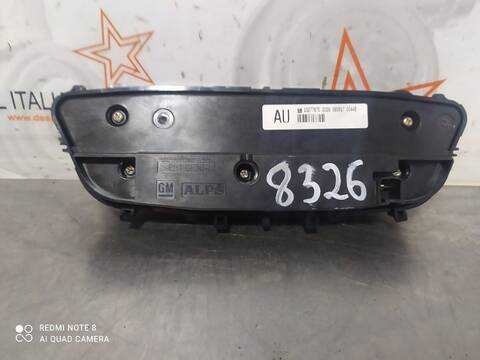 Foto 2ª: Mando Calefacción A. A. Opel Insignia EDITION BERLINA 131CV 96KW [A20DTH] (2008)