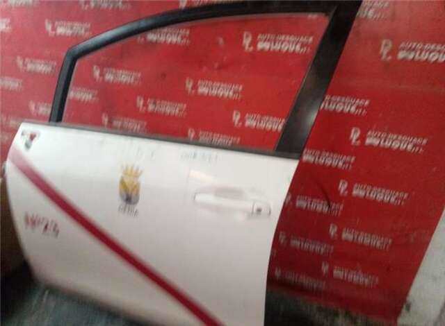 Foto 3ª: Puerta Delantera Izquierda Toyota Verso 1.6 ADVANCE [1.6 LTR. - 82 KW D-4D CAT] [N47C16A]