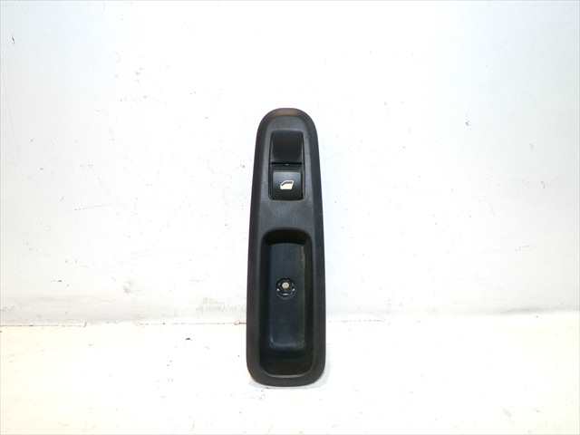 Botonera Elevalunas Peugeot 3008 1.6 G 2009-2013