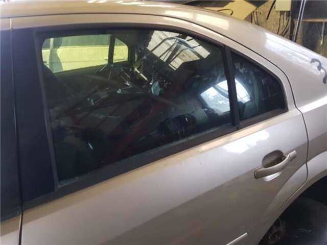 Foto 3ª: Puerta Trasera Izquierda Ford Mondeo 2.0 16V TDDI - TDCI [D6BA]