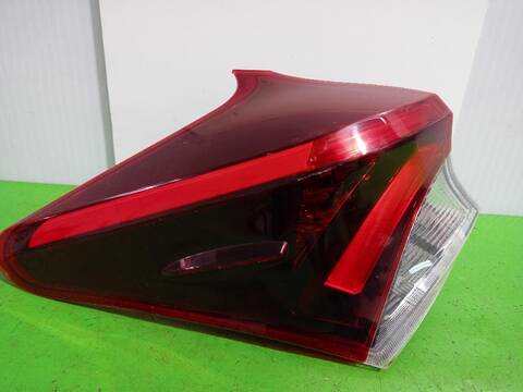 Foto 2ª: Piloto Trasero Izquierdo Toyota Auris HYBRID FEEL EDITION 136CV (2013)