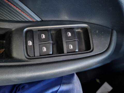 Botonera Elevalunas Mg ZS LUXURY 111CV 82KW