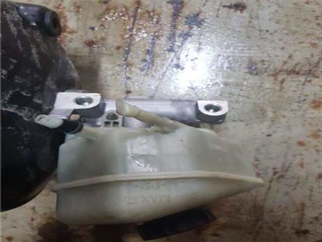 Foto 2ª: Bomba Freno Mercedes Sprinter 511 CDI [OM 646.985]