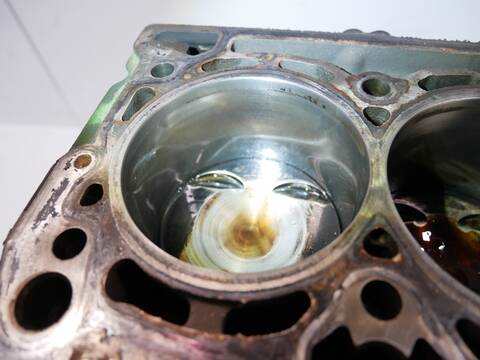 Foto 3ª: Bloque Motor Audi A4 VERSION INDEFINIDA [CAEA, CAEB, CAED, CAE]