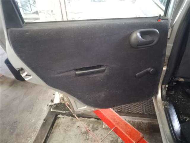 Foto 2ª: Puerta Trasera Izquierda Opel Corsa 1.7 D [X 17 D (4EE1)]