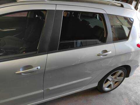 Puerta Trasera Izquierda Peugeot 308 RHR