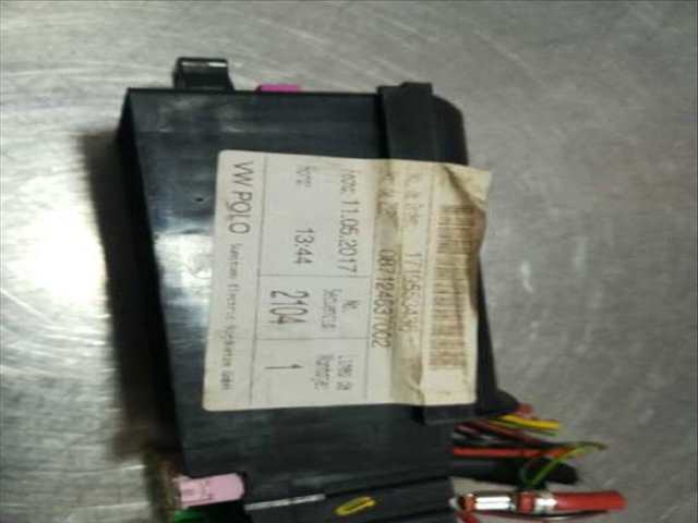 Foto 4ª: Caja Reles Fusibles Volkswagen Polo ADVANCE BLUEMOTION 75CV 55KW [CUSA] (2017)