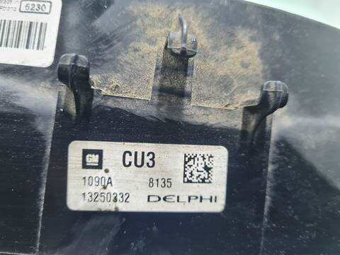 Foto 3ª: Electroventilador Opel Astra COSMO 110CV 81KW [A17DTR] (2010)
