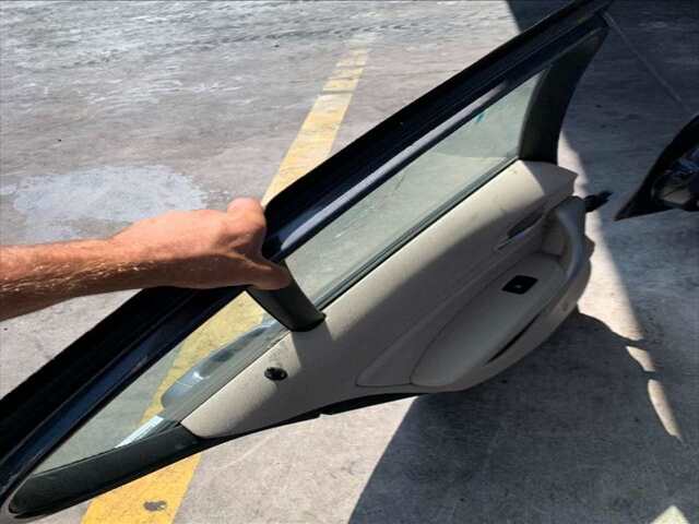 Foto 2ª: Puerta Trasera Izquierda Bmw Serie 1 114 116 D BERLINA 0CV [N47D16A] (2012)