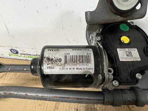 Foto 2ª: Motor Limpia Delantero Iveco Daily CAJA CERRADA GRAN ESPACIO 35C... BATALLA 3950 146CV 107KW [F1CFL411J] (2015)