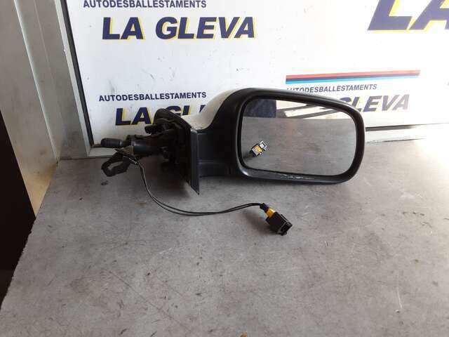 Retrovisor Derecho Peugeot 307 2.0 HDI 90CV