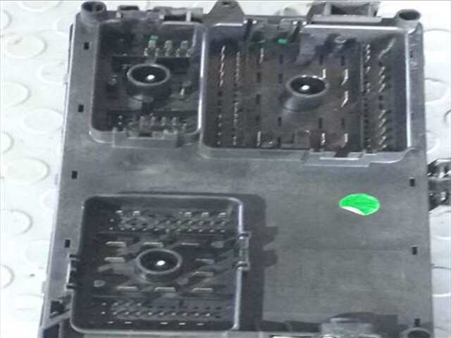 Foto 2ª: Caja Reles Fusibles Opel Insignia 1.6 DTH [B16DTH]