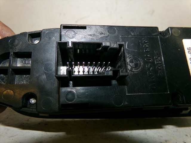 Foto 4ª: Botonera Elevalunas Bmw Serie 3 320 2.0 D E90,2004-2008 [204D4] (2006)