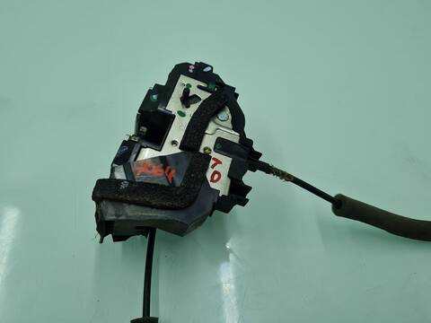 Cerradura Puerta Trasera Derecha Nissan Qashqai 360 110CV 81KW