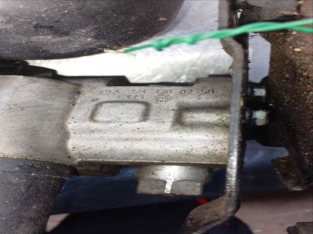 Foto 3ª: Bomba de Suspension Mercedes Clase S 220 500 221.071) BERLINA 388CV 285KW [M273961] (2006)