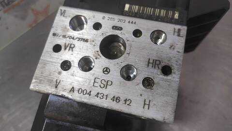 Foto 2ª: Abs Mercedes Clase S 220 320 CDI 220.026) BERLINA 197CV 145KW [613960] (2001)