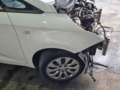 Aleta Delantera Derecha Kia Carens BASIC 135CV 99KW