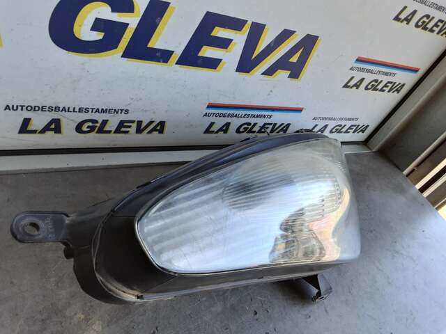 Foto 2ª: Faro Derecho Toyota Celica 1.8 16V 143CV 0CV [1ZZ-FE] (2001)