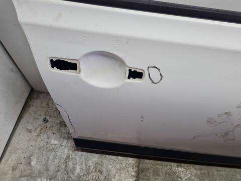 Foto 4ª: Puerta Delantera Derecha Nissan Qashqai ACENTA 4X4 131CV 96KW [R9M] (2009)