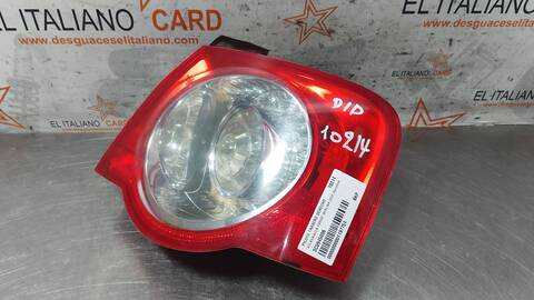 Foto 3ª: Piloto Trasero Derecho Volkswagen Passat SPORTLINE BERLINA 140CV 103KW [BKP] (2006)