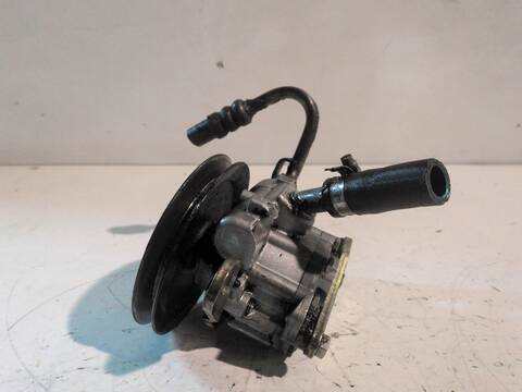 Foto 2ª: Bomba de Direccion Nissan Trade BD30D (1997)