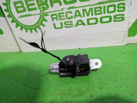 Foto 2ª: Cerradura Maletero Portón Opel Corsa EXPRESSION 75CV (2014)