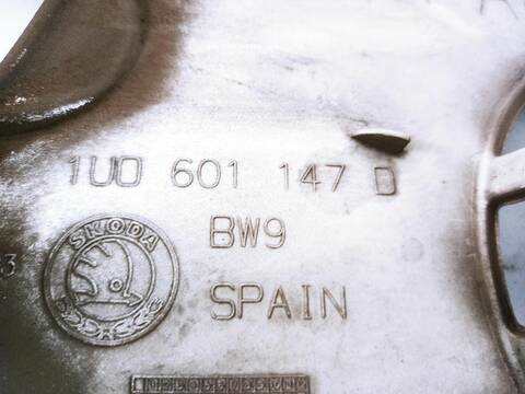 Foto 2ª: Tapacubos Skoda Octavia 1.6 (1996)