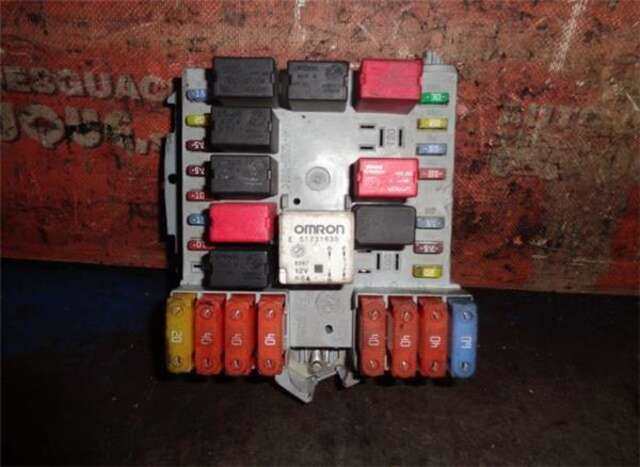 Foto 3ª: Caja Reles Fusibles Fiat Croma 1.9 D MULTIJET [939 A1.000]
