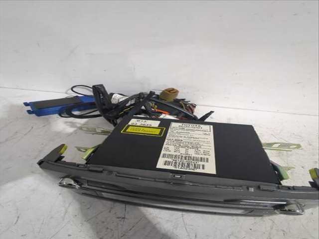 Foto 3ª: Sistema Audio Radio CD Toyota Auris 1.33 DUAL-VVTI NRE150_) 101CV [1NR-FE] (2006)