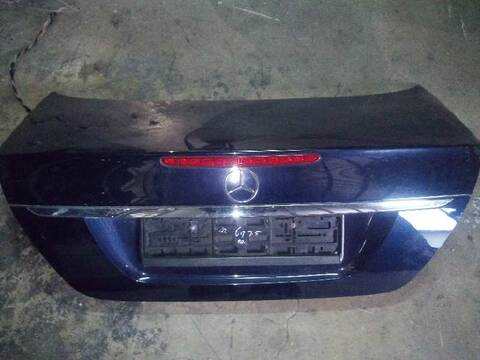 Portón Mercedes Clase E 180 E 500 211.072) BERLINA 388CV 285KW