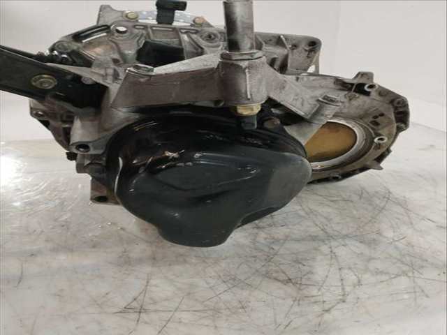 Foto 2ª: Caja Cambios Renault Megane 1.9 DCI PRIVILEGE BERLINA 102CV 75KW I FASE 2 BERLINA BA0) [F9Q732] (2001)
