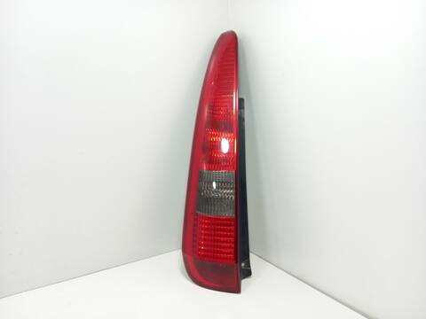 Piloto Trasero Izquierdo Ford Fiesta VERSION INDEFINIDA