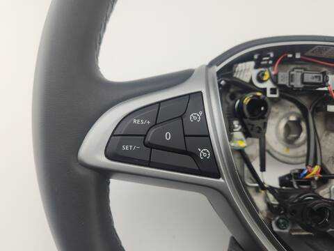 Foto 3ª: Volante Dacia Duster 1.5 DCI 115 4X4 114CV 84KW [K9K 874] (2024)