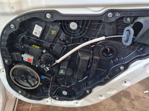Elevalunas Manual Trasero Derecho Kia Optima EMOTION 141CV 104KW
