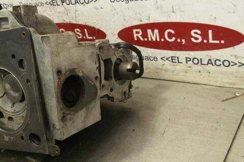 Foto 4ª: Culata Renault Megane 1.9 DCI DIESEL BERLINA 120CV 88KW II BERLINA 3P [F9Q B8] (2004)