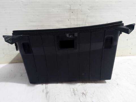 Foto 3ª: Guantera Hyundai ix35 2.0 CRDI 4WD 136CV [D4HA] (2009)